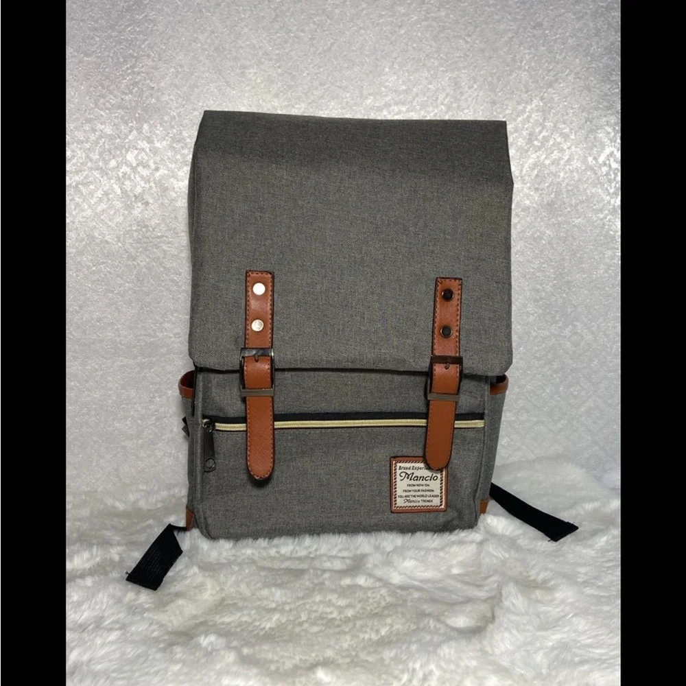 Mencio TRENDS Laptop Gray Backpack With USB Charging Connector